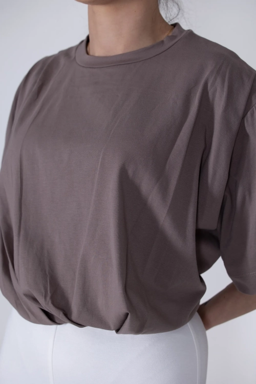 koszulka-damska-taupe.webp