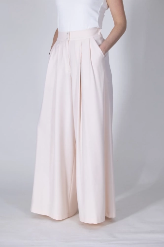 spodnie-damskie-beige.webp