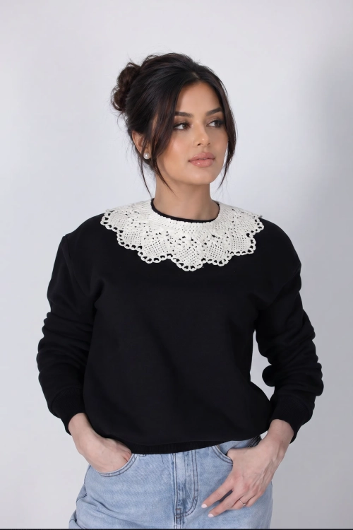 sweter-black-2.webp