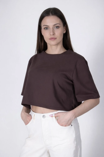 tshirt-brown-short-2.webp