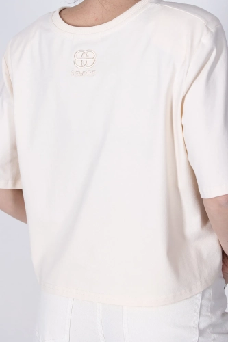 tshirt-banana-short-2.webp