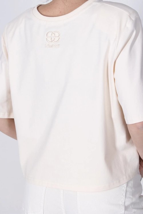 tshirt-banana-short-2.webp