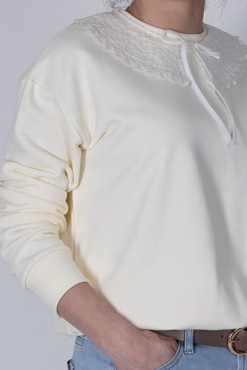sweter-yellow-long-3.webp