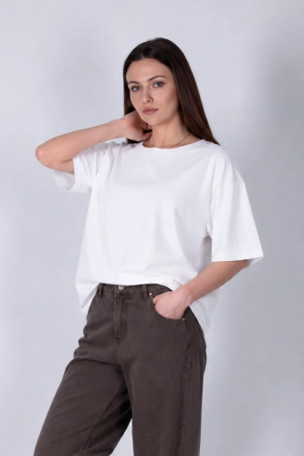 tshirt-white-long.webp