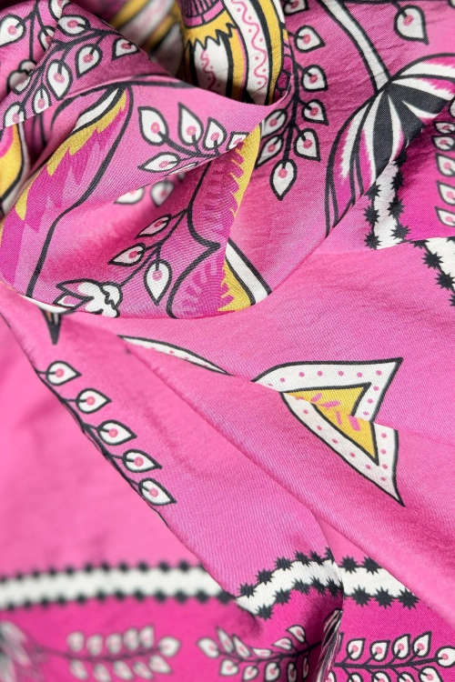 apaszka-fushia-3.webp